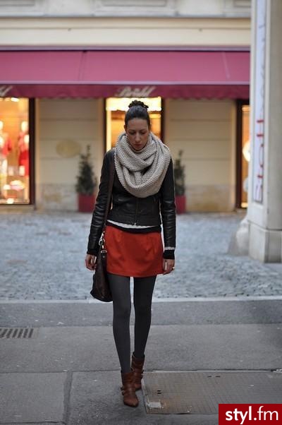 Jeżeli zdjęcie znajduje się już w galerii poproszę o link - Moda uliczna Inne Moda