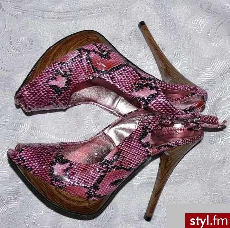Pozostałe Buty Moda