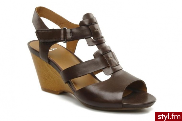 Clarks KOTURNY POPPLE RUMBA BY CLARKS (Brązowy) - Koturny Buty Moda