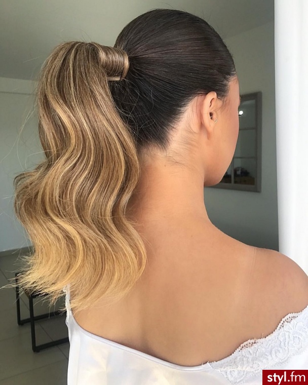 Blond Upięcie Kręcone Na co dzień Długie Fryzury