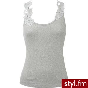 bluzeczka:). :D - Pozostałe Ciuchy Moda
