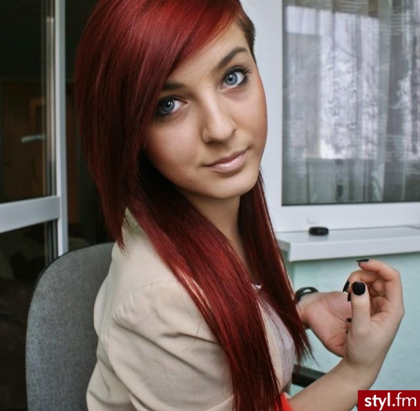 Średnie Fryzury