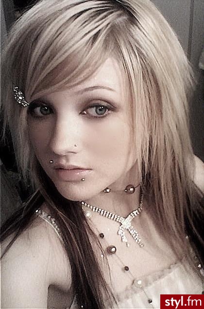 EMO Alternatywne Średnie Fryzury