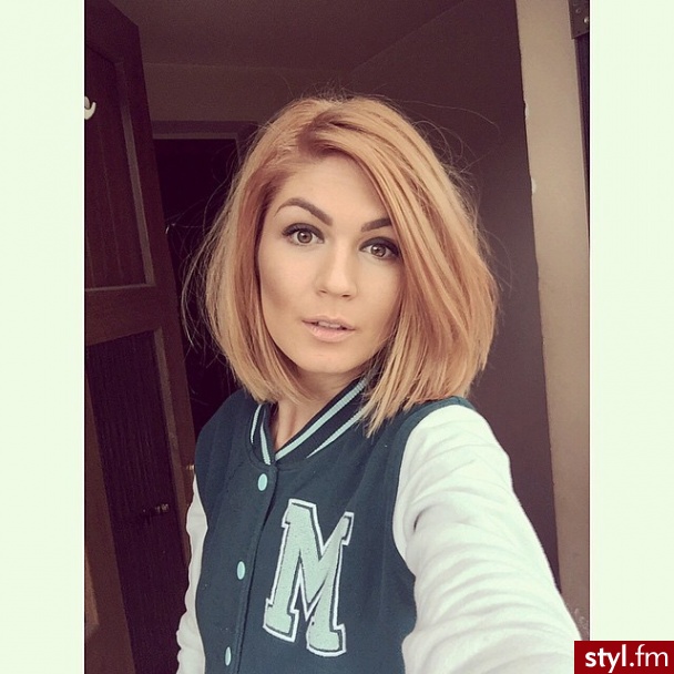 Średnie Fryzury