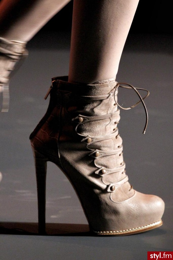 Szpilki Buty Moda