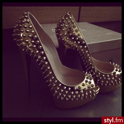 Szpilki Buty Moda
