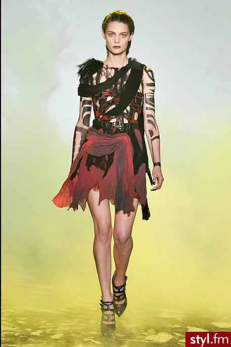 Sukienki Moda