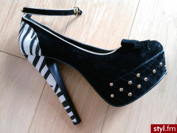 Pozostałe Buty Moda
