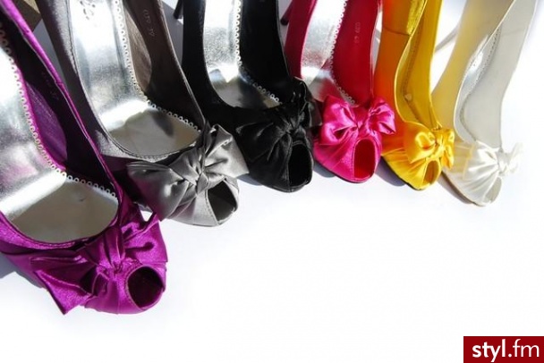 piękne satynowe szpiliki kolekcja wiosna-lato 2009 :) obcas 11 cm ...;) dostępne na allegro - Pozostałe Buty Moda