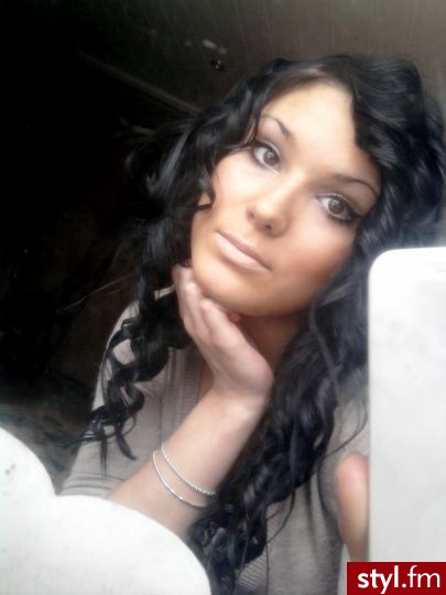 Czarne Rozpuszczone Kręcone Wieczorowe Długie Fryzury