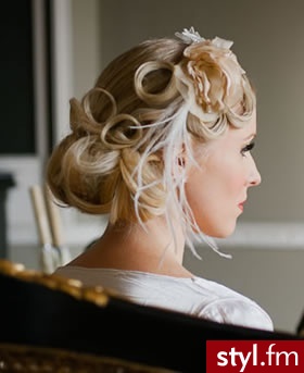 Blond Kok Proste Ślubne Długie Fryzury