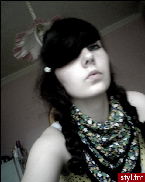 ;]. ;] - EMO Alternatywne Średnie Fryzury