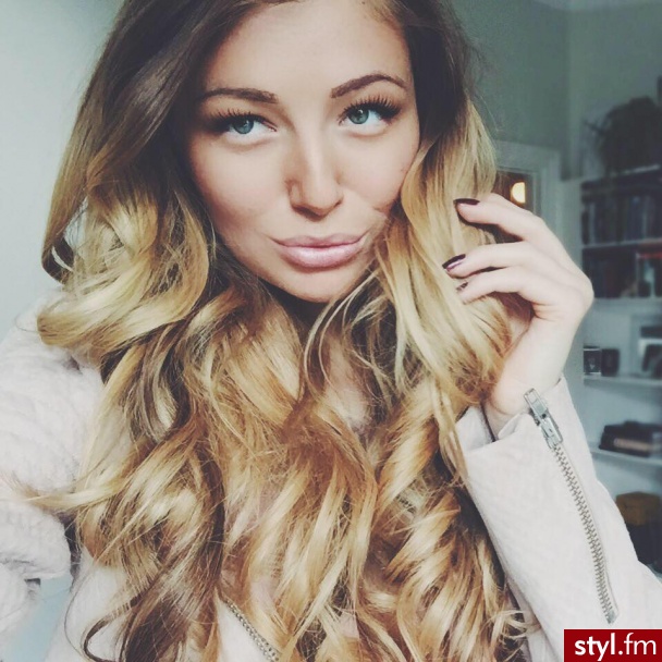 Blond Rozpuszczone Kręcone Na co dzień Długie Fryzury