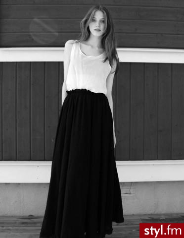 Jeżeli zdjęcie znajduje się już w galerii poproszę o link - Moda uliczna Inne Moda