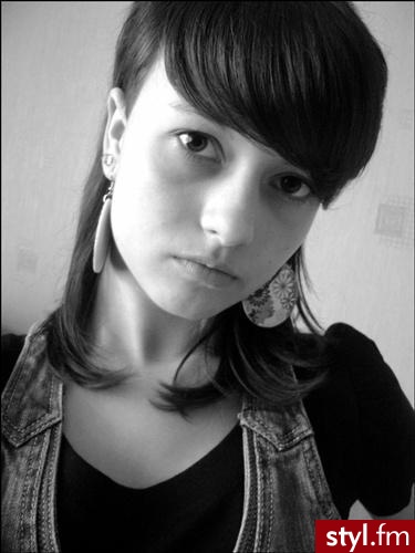 Średnie Fryzury
