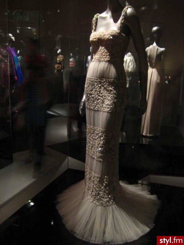 Sukienki Moda