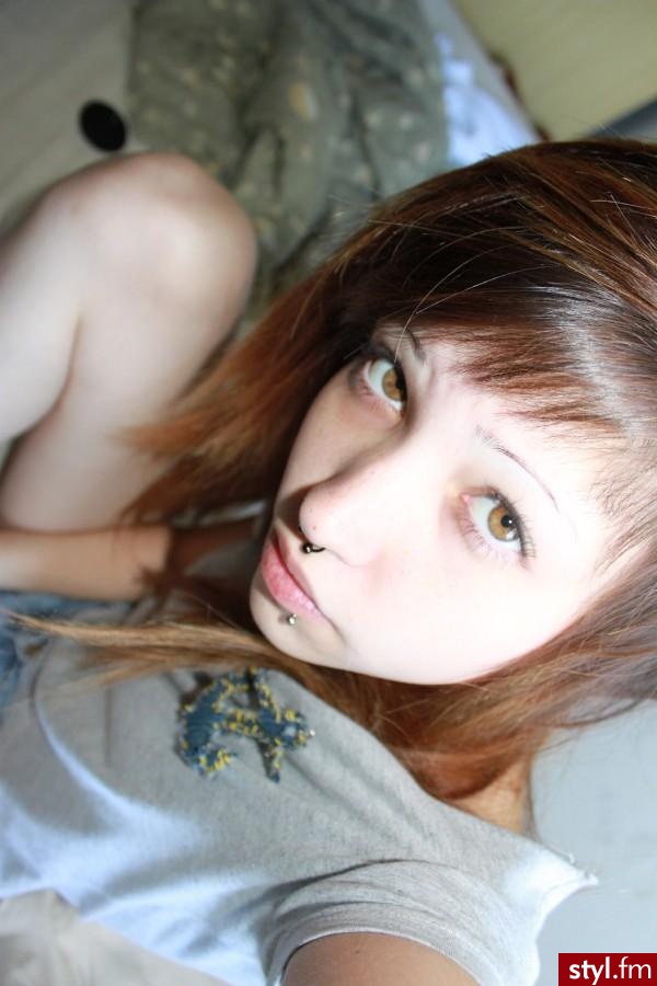 Średnie Fryzury