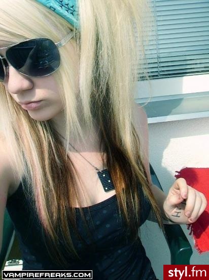 EMO Alternatywne Średnie Fryzury