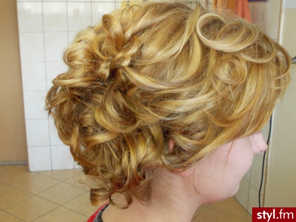 Blond Upięcie Kręcone Wieczorowe Długie Fryzury