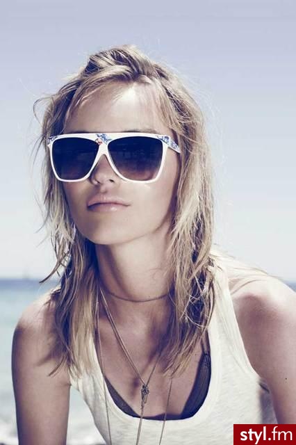 Bershka - Nakrycia głowy Dodatki Moda