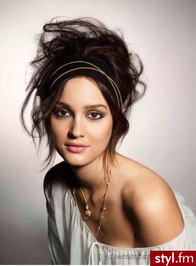 Leighton Meester - Brązowe Kok Proste Na co dzień Długie Fryzury