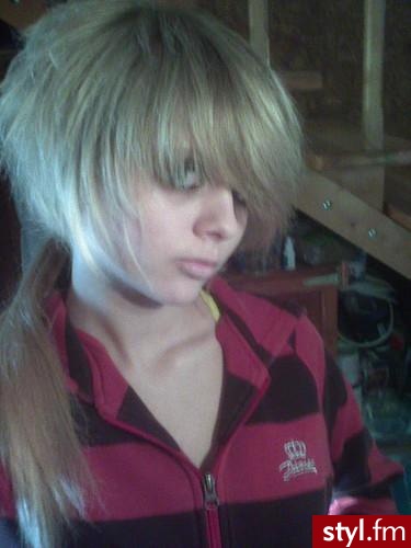 fryzura emo - Blond EMO Alternatywne Średnie Fryzury