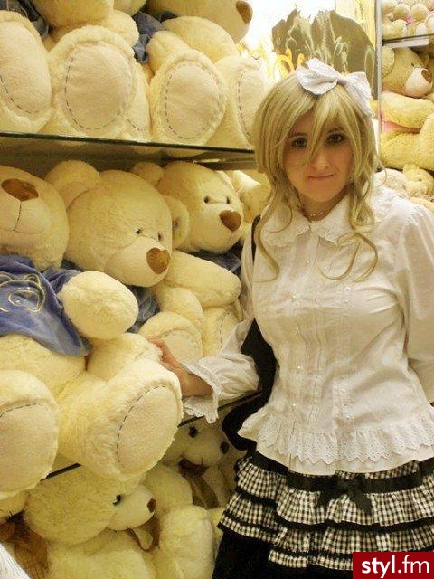 Średnie Fryzury