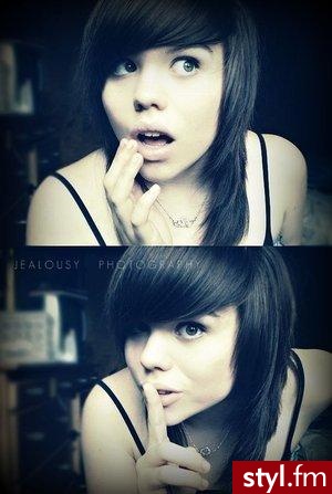 Średnie Fryzury