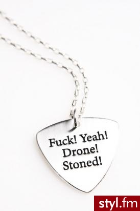 wisiorek. Hysteric Glamour http://www.v.80spurple.com/
Jeżeli już jest proszę o link - Pozostałe Dodatki Moda