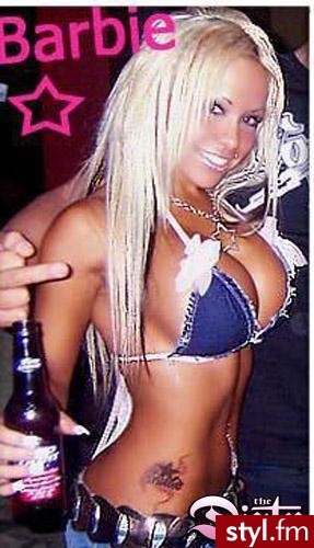 Barbie... żywa Barbie..
włoski nienagorsze - Długie Fryzury