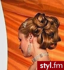 fryzury uczesania wieczorowe. Fryzury ślubne, wieczorowe. fryzury uczesania wieczorowe - Internetowy Katalog Fryzur IKF.com.pl, propozycje fryzur na każdą okazję np. fryzury karnawalowe - Ślubne Średnie Fryzury
