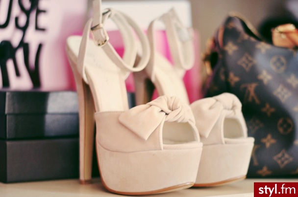Szpilki Buty Moda