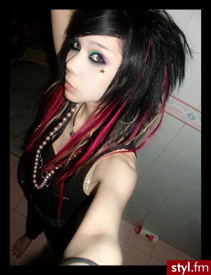 EMO Alternatywne Średnie Fryzury