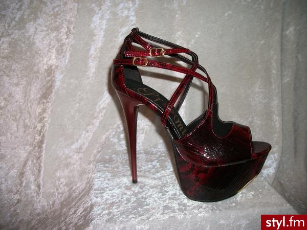 Szpilki Buty Moda