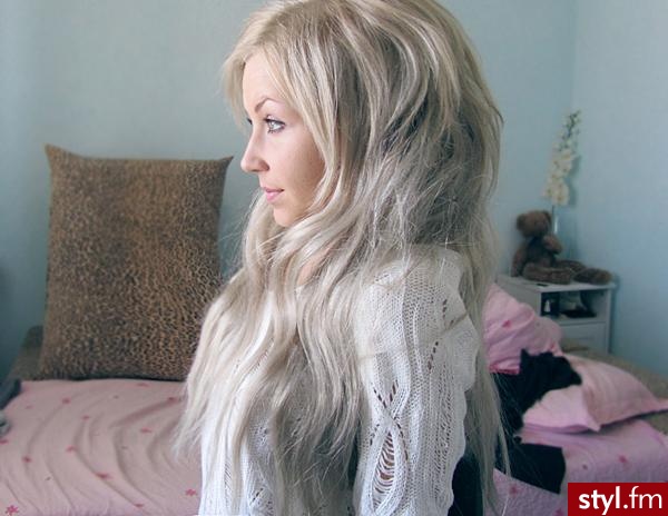 Blond Rozpuszczone Kręcone Na co dzień Długie Fryzury