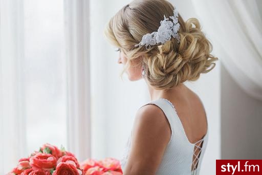 Blond Upięcie Kręcone Ślubne Długie Fryzury