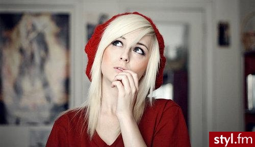 Upload - Średnie Fryzury