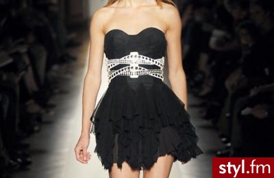 Sukienki Moda