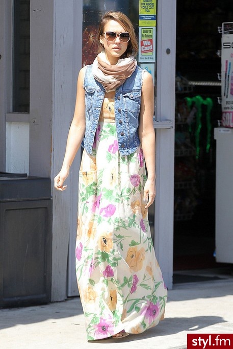 Jessica Alba - Dzienne Sukienki Moda