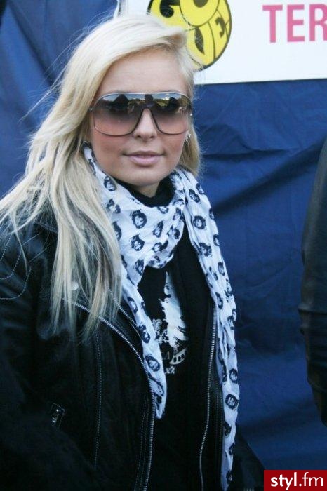 Blond Rozpuszczone Proste Na co dzień Średnie Fryzury