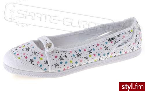 Pozostałe Buty Moda