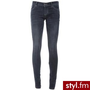 100 Pairs of Jeans - Polyvore. Pobrano ze strony: http://www.polyvore.com/100_pairs_jeans/collection?id=660717 - Pozostałe Ciuchy Moda