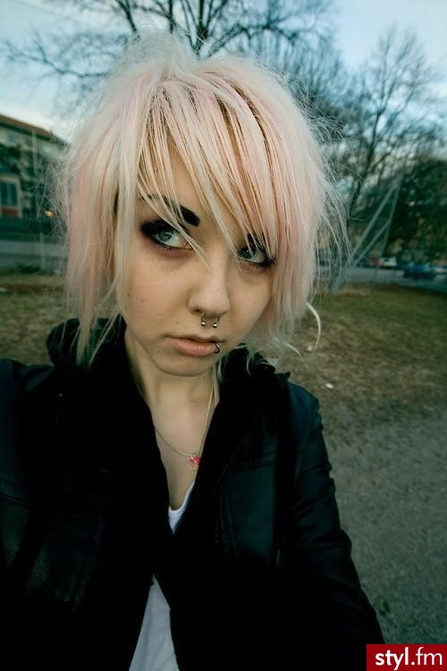 Średnie Fryzury