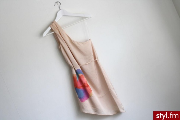 Sukienki Moda
