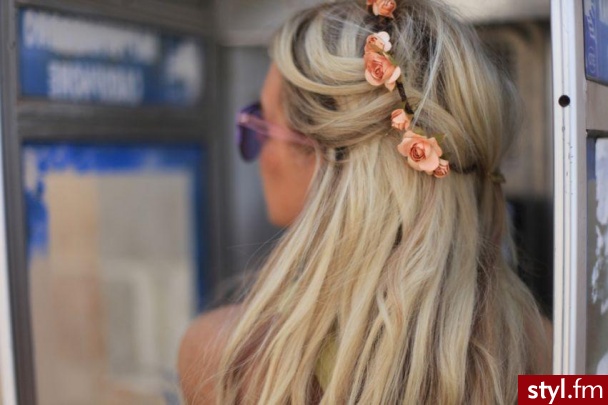 Blond Rozpuszczone Kręcone Na co dzień Długie Fryzury