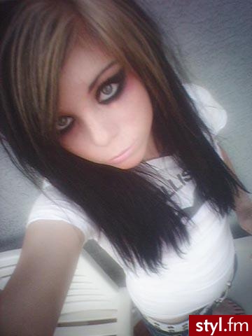 EMO Alternatywne Średnie Fryzury