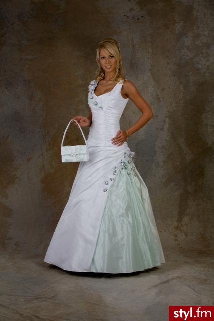 Suknie slubne. prze piekne suknie slubne na 2009 rok . - Suknie ślubne Ślub Moda