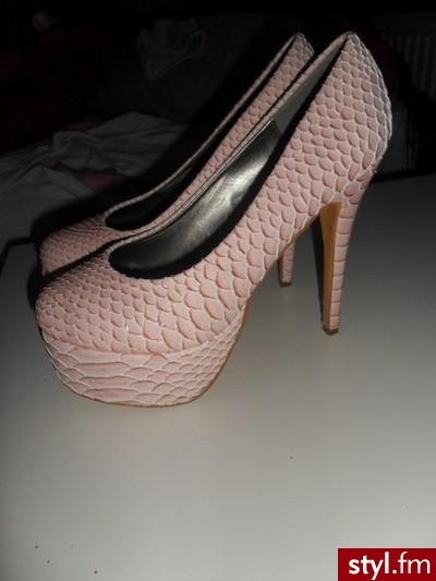 Pozostałe Buty Moda