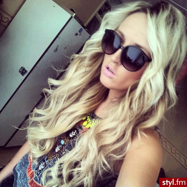 Blond Rozpuszczone Kręcone Na co dzień Długie Fryzury