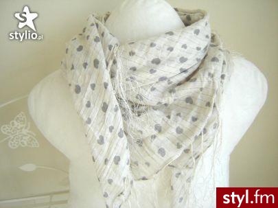 która ładniejsza? - Pozostałe Ciuchy Moda